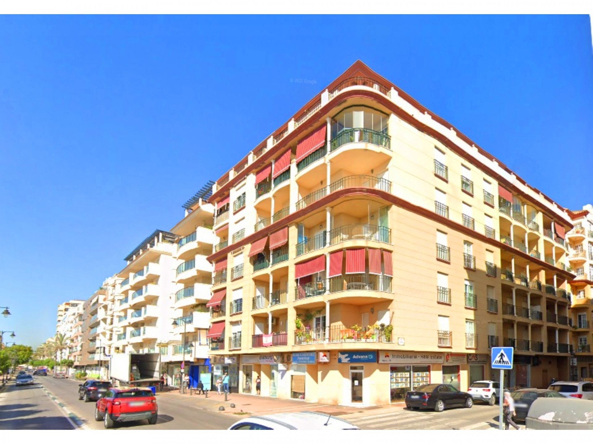 Frontline beach apartment in the very centre of Estepona