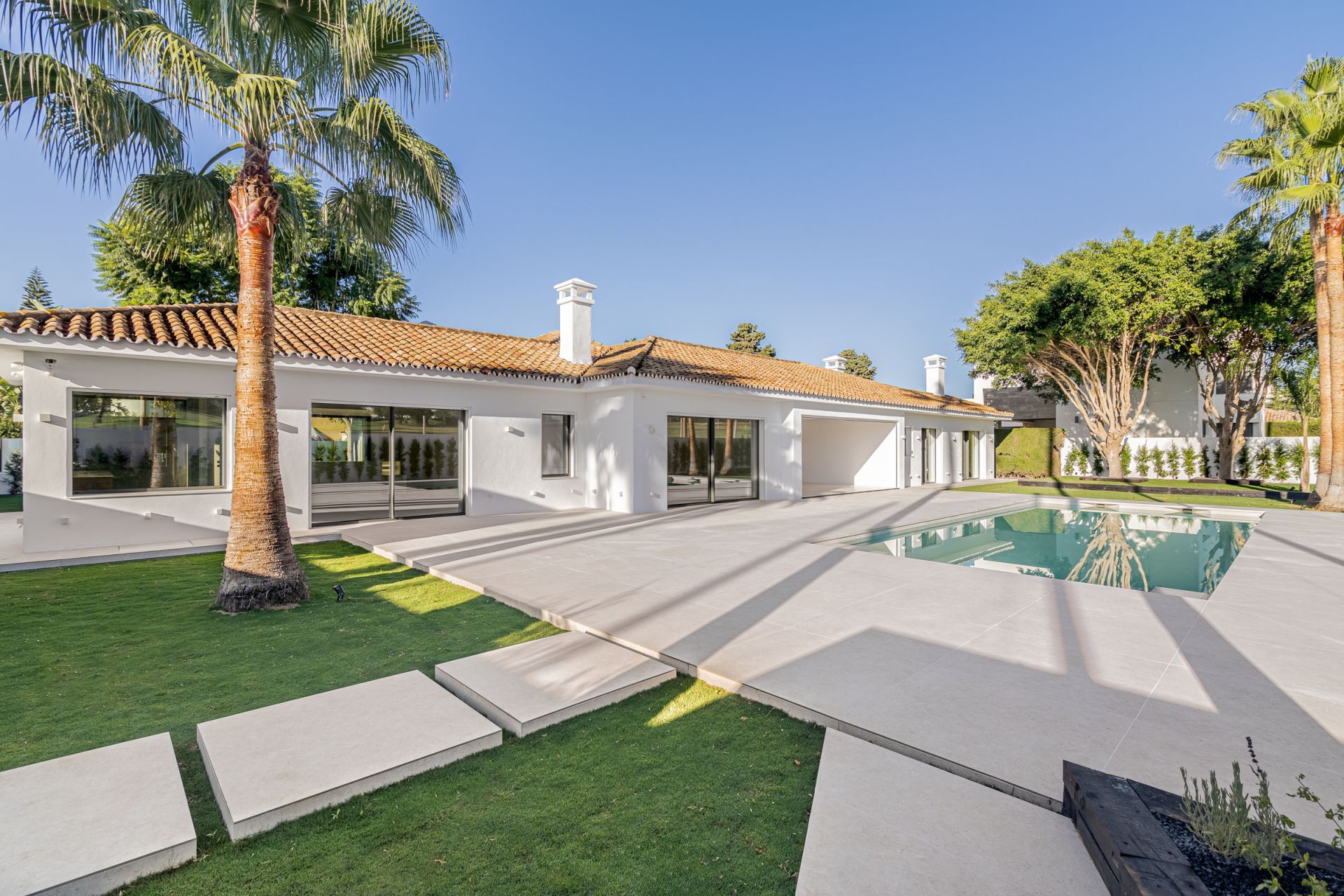 Villa for sale in San Pedro de Alcantara, Marbella, Costa del Sol