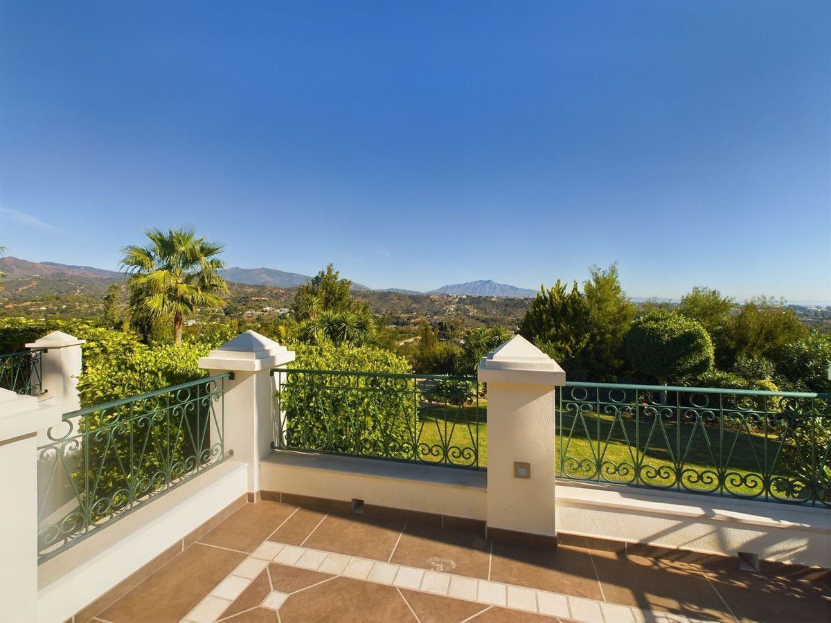 Villa for sale in Estepona, Costa del Sol