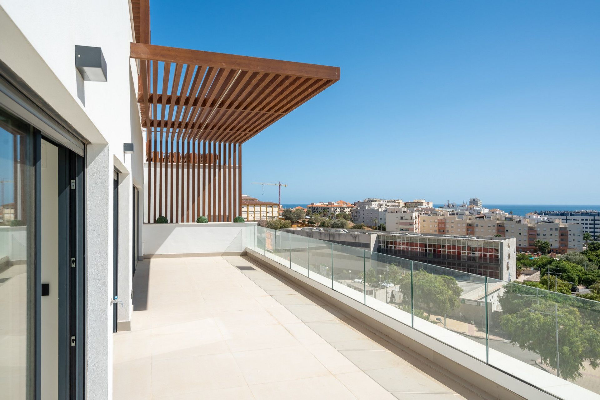 Penthouse with sea views and private plunge pool