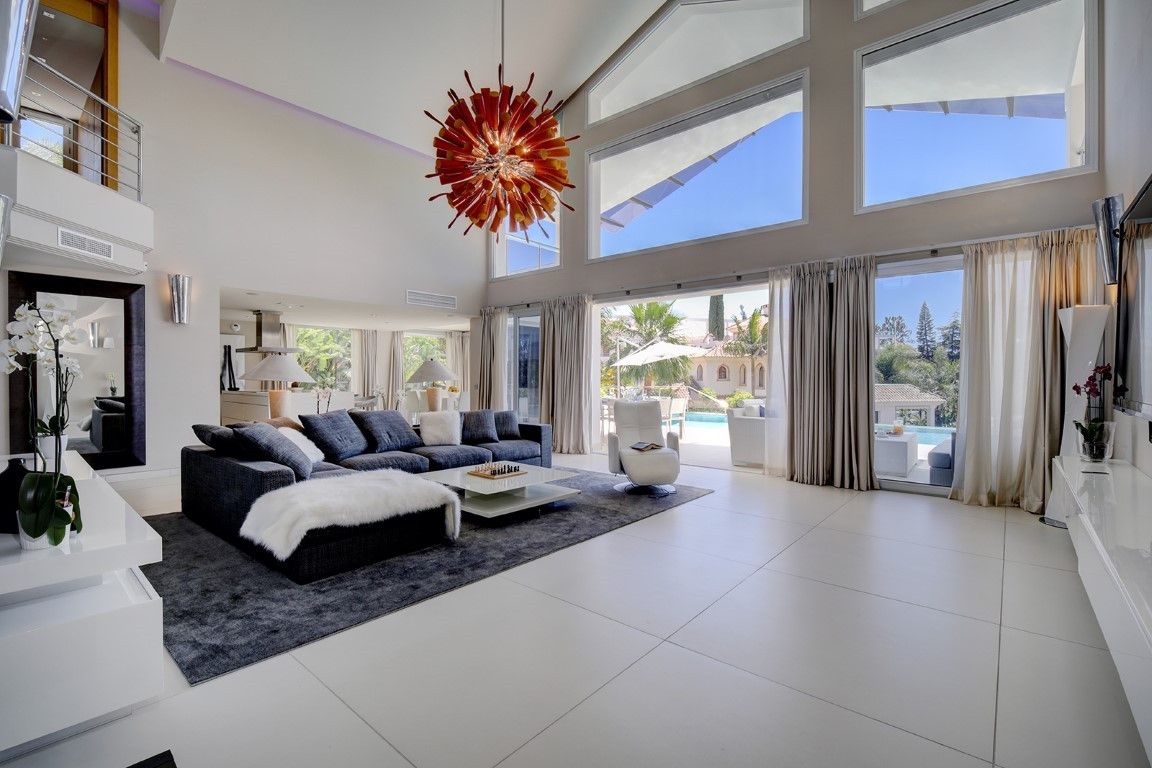 Stunning five-bedroom villa in the exclusive Golf Valley of Nueva Andalucia, Marbella