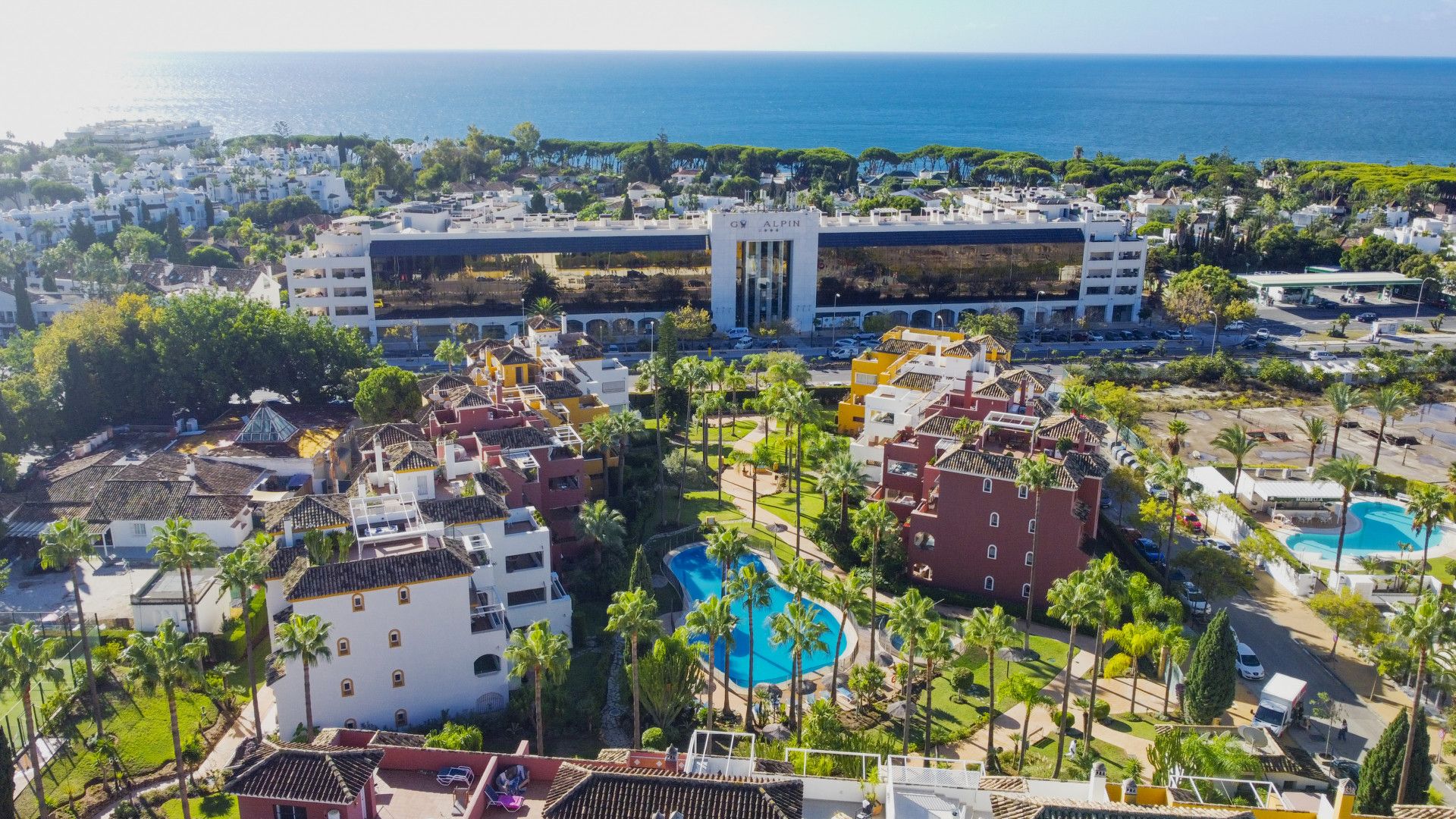 Excellent two bedroom, west facing apartment in the gated community El Infantado on Marbella’s Golden Mile