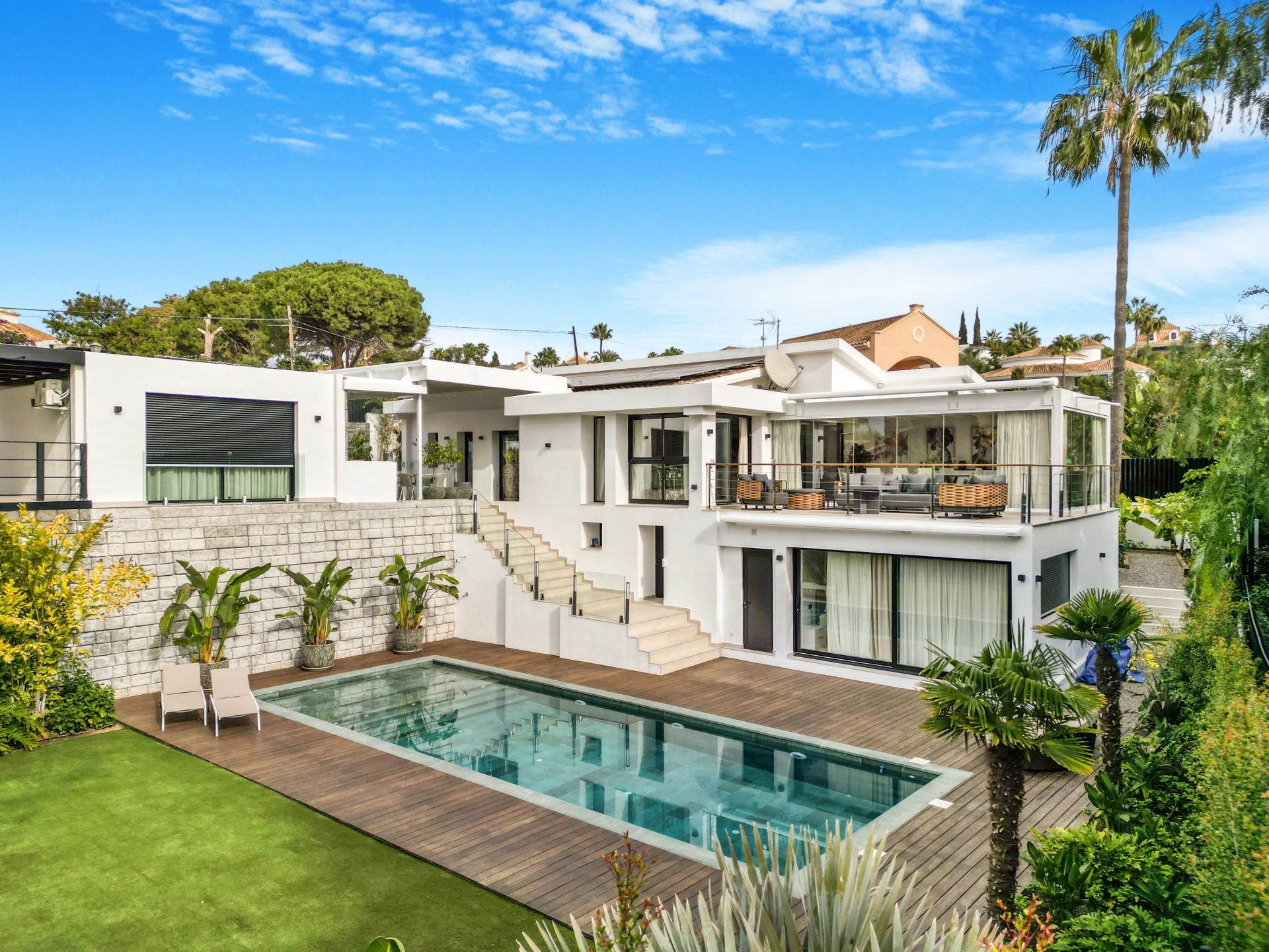 Exceptional five bedroom, south west facing villa in El Rosario, Marbella; close to the beach