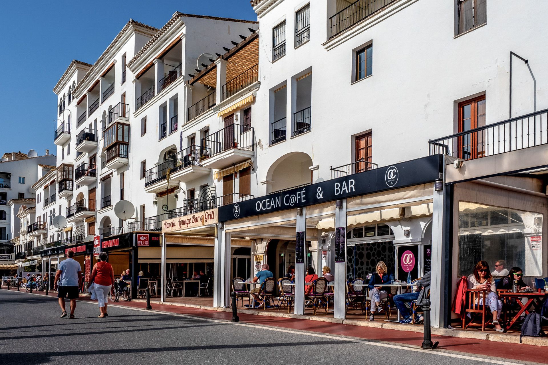 Espectacular apartamento en Puerto La Duquesa, Manilva, Málaga