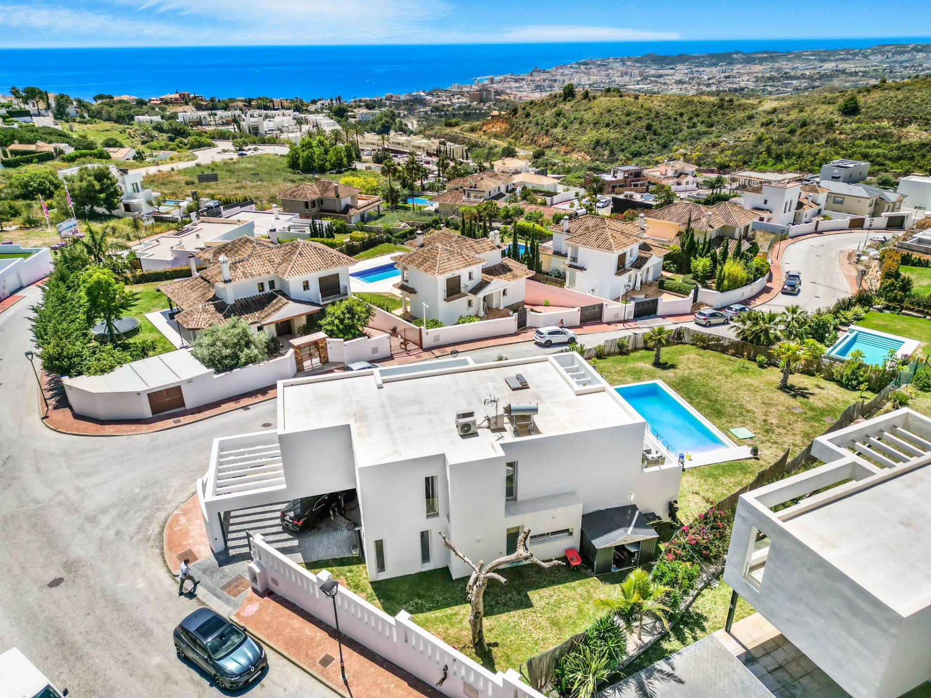 Espectacular villa con orientación sur situada en Buena Vista, Mijas con impresionantes vistas al mar