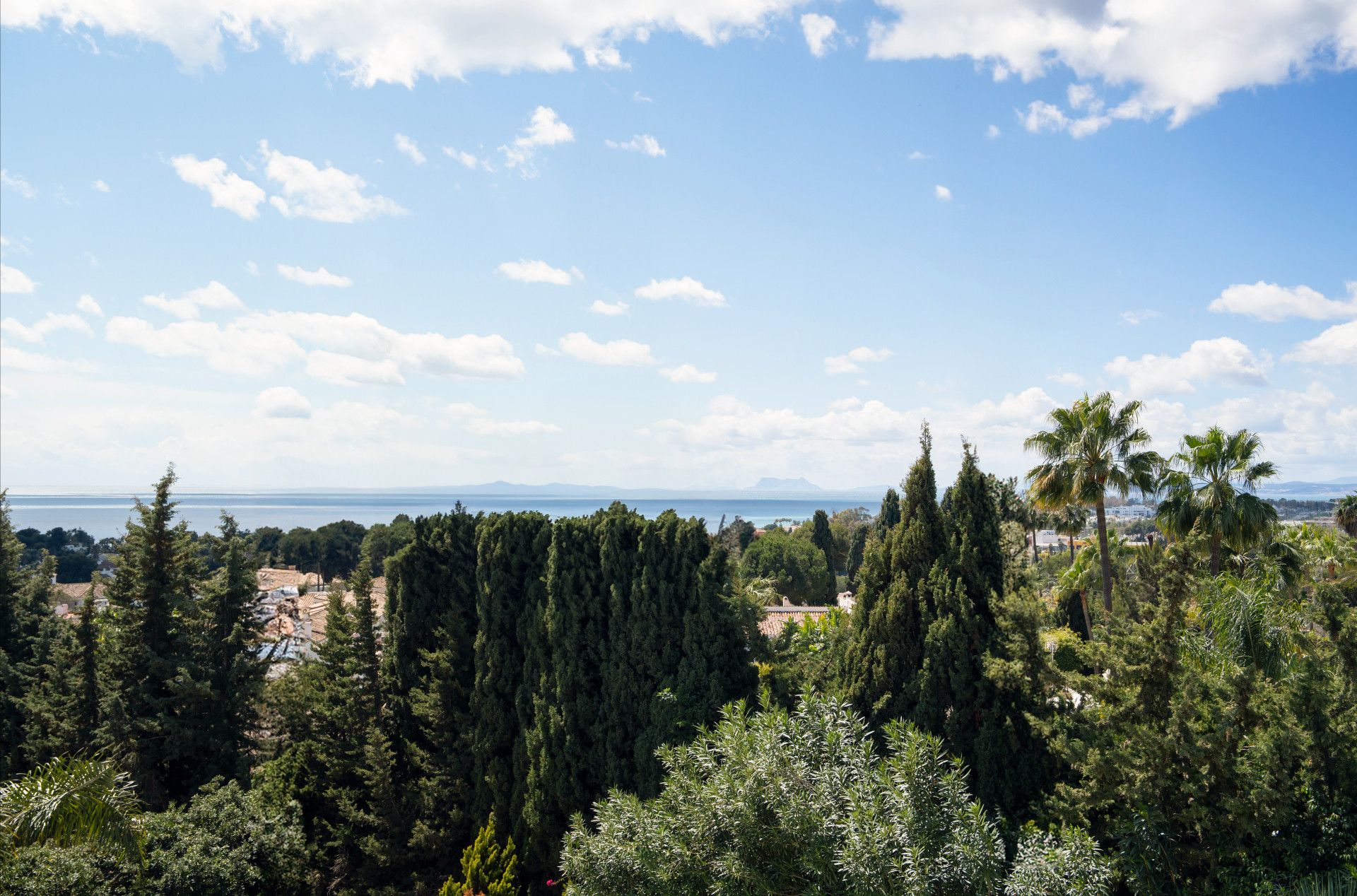 Villa de estilo andaluz de 3 dormitorios en El Paraiso