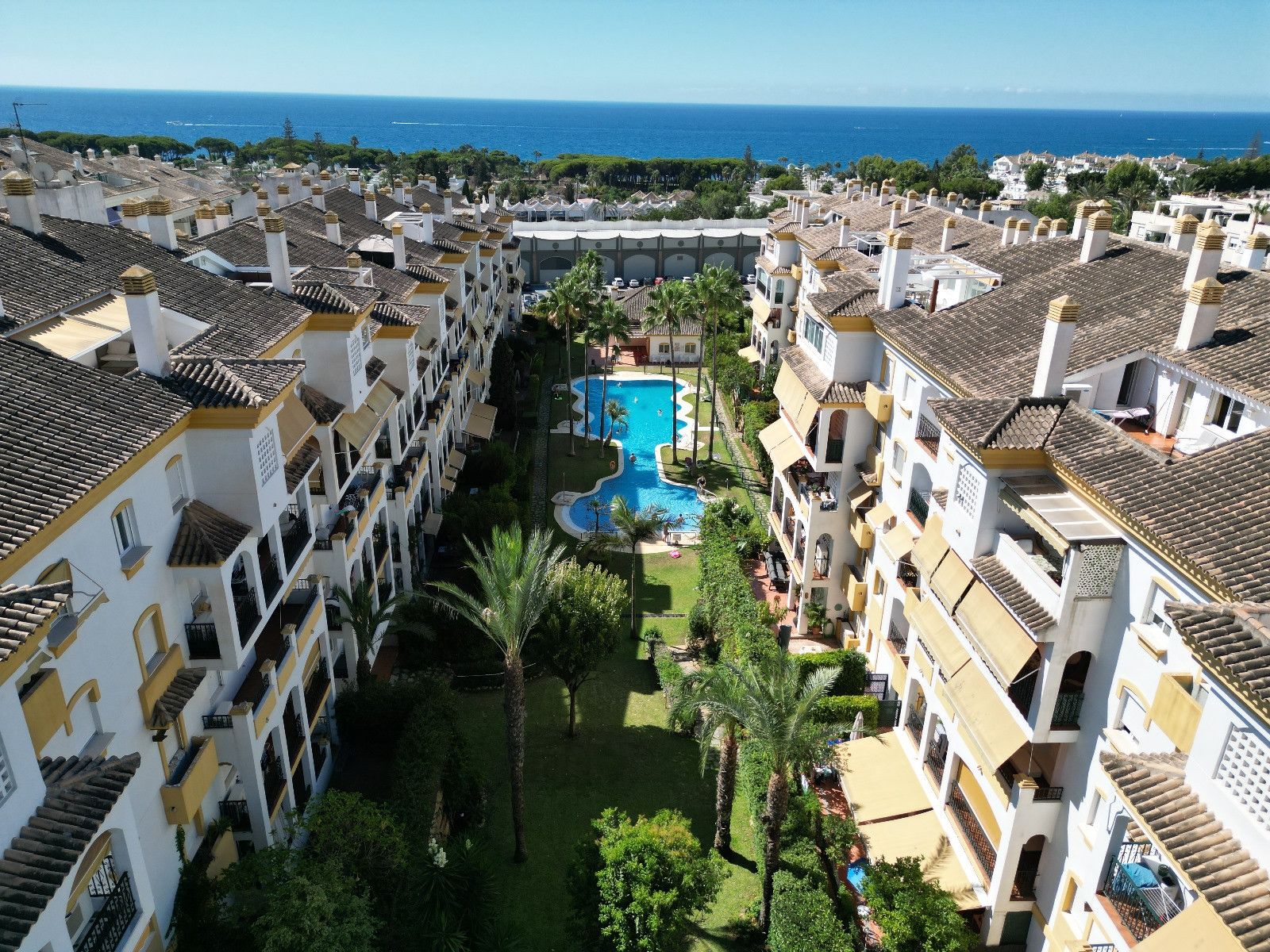 Elegant Ground Floor Apartment in Costa Nagueles I, Marbella