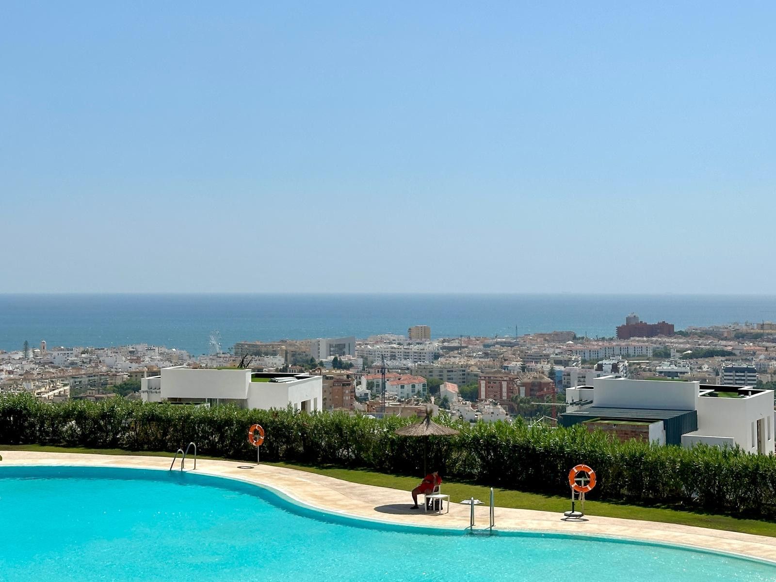 Apartamento con vista al mar en Mirador de Estepona Hills