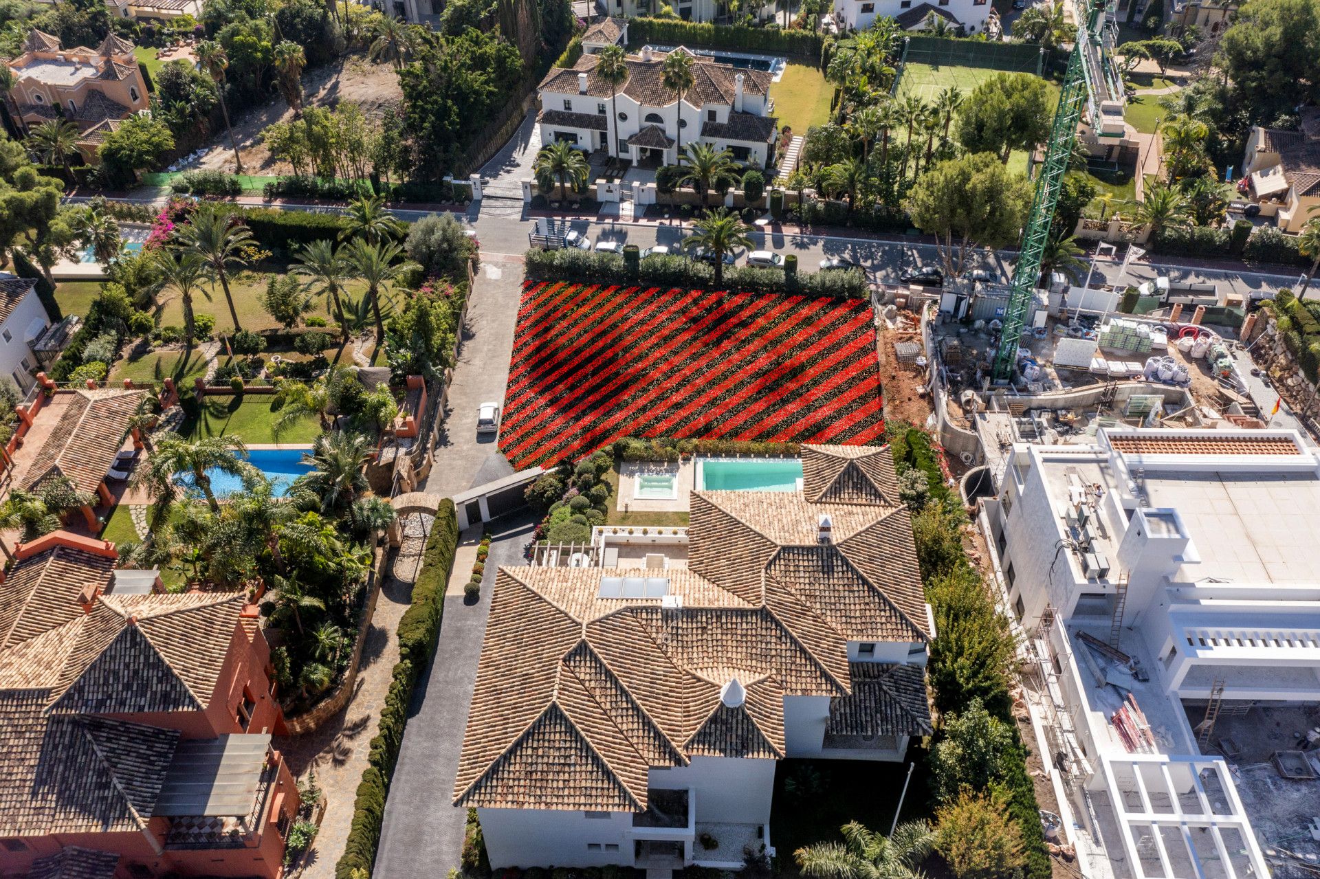 Villa de lujo con impresionantes vistas garantizadas al mar en Sierra Blanca, Marbella