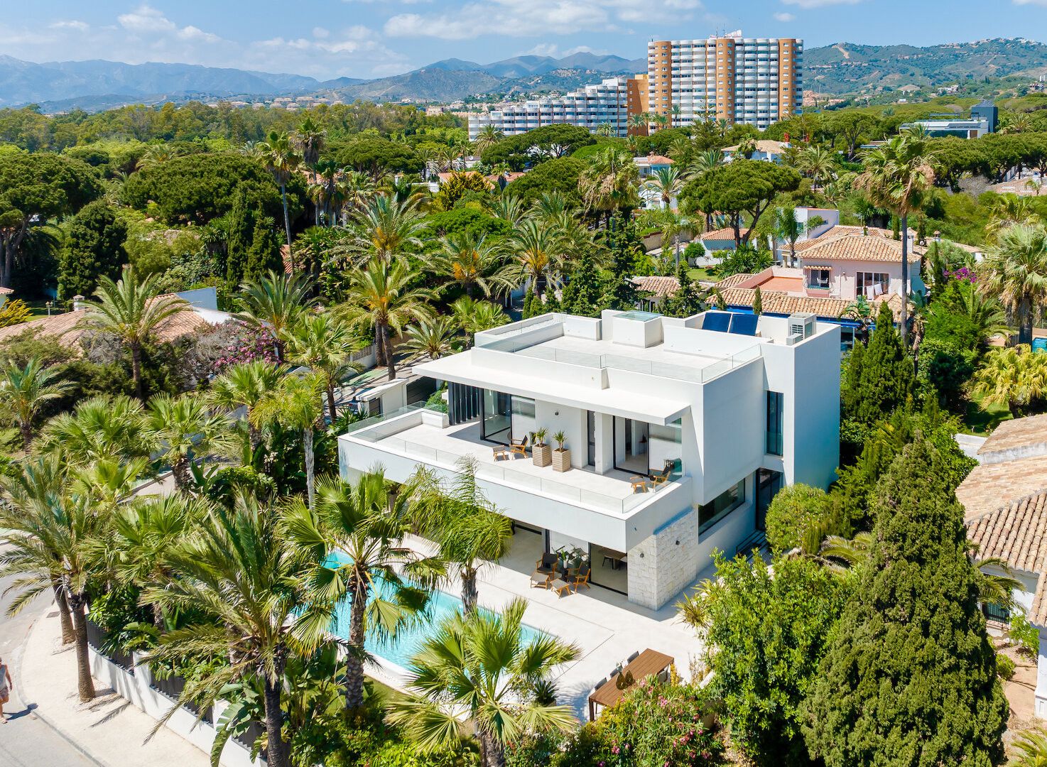 Villa Vida Del Mar un Elegante e Impresionante Casa Moderna en Marbesa Marbella Este