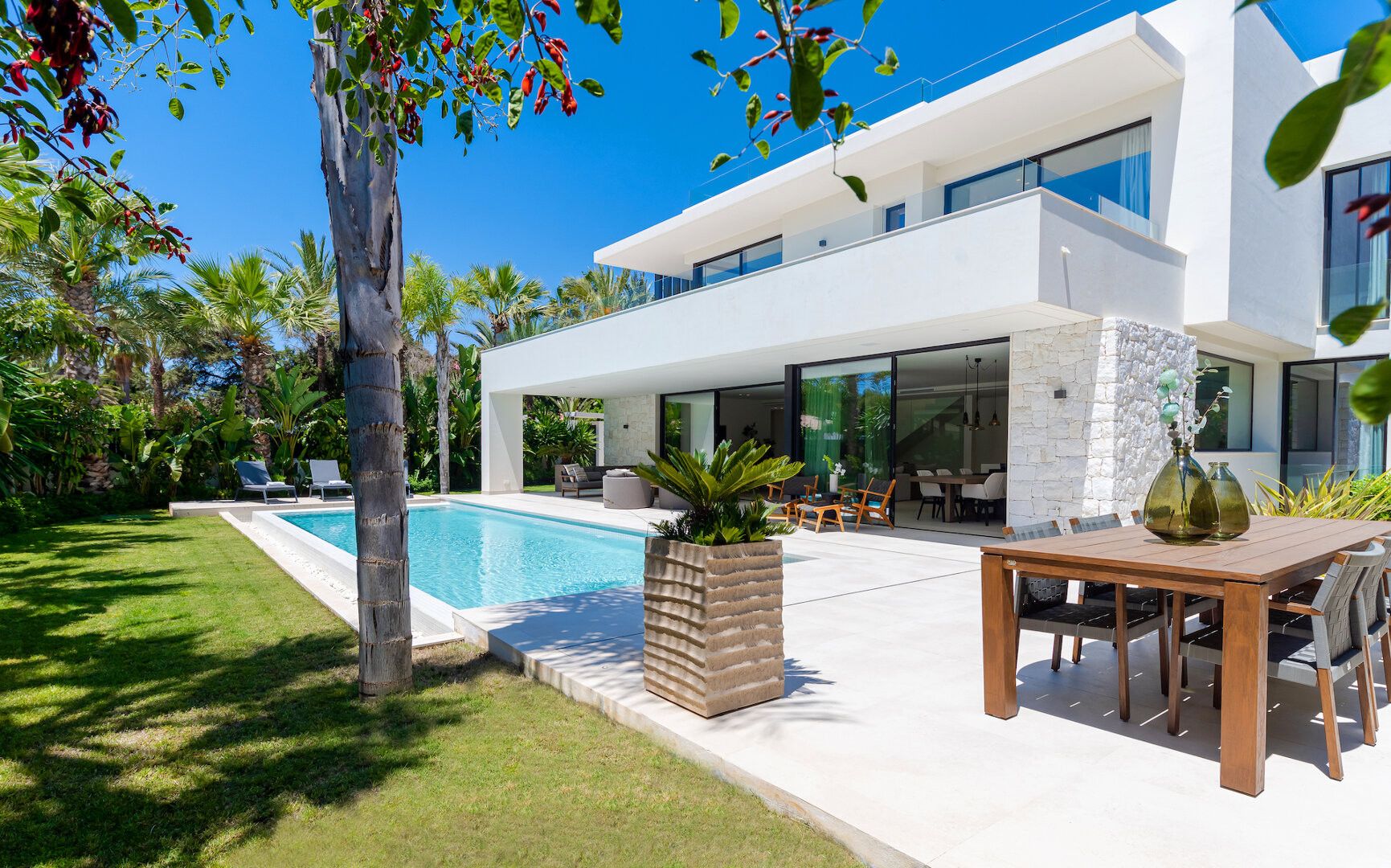 Villa Vida Del Mar un Elegante e Impresionante Casa Moderna en Marbesa Marbella Este