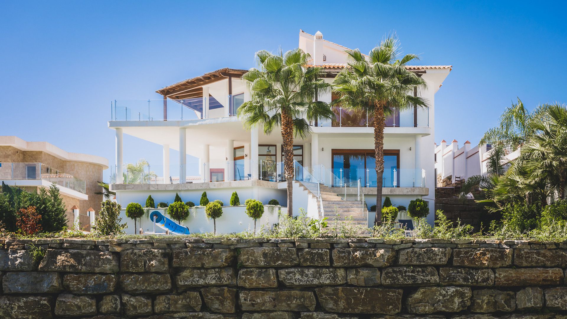 Villa for sale in Benahavis, Costa del Sol