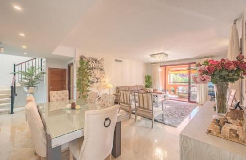 Ático en venta en Marbella East, Costa del Sol