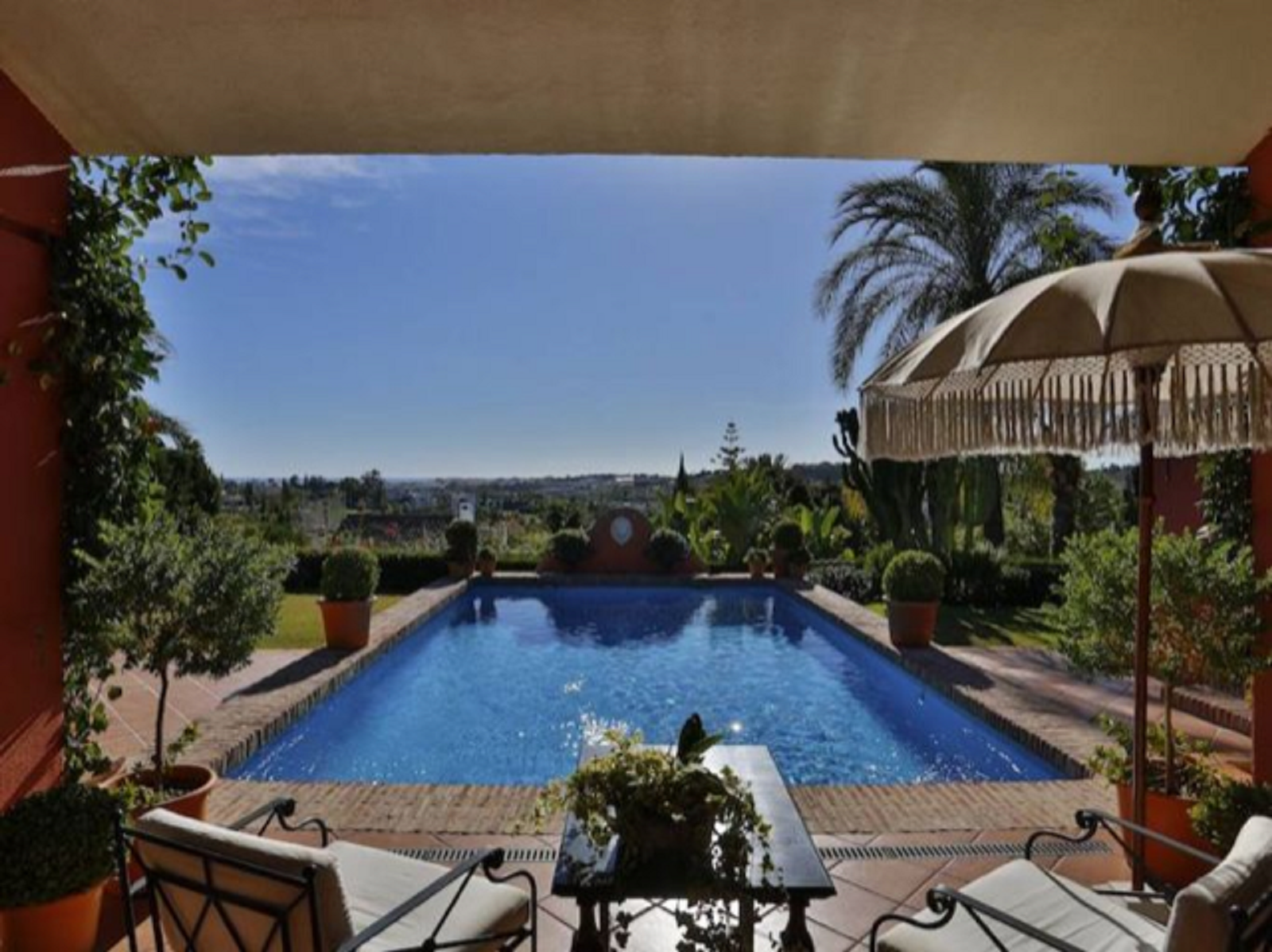 Andalucian style villa with sea views, located close to Los Naranjos Golf Club