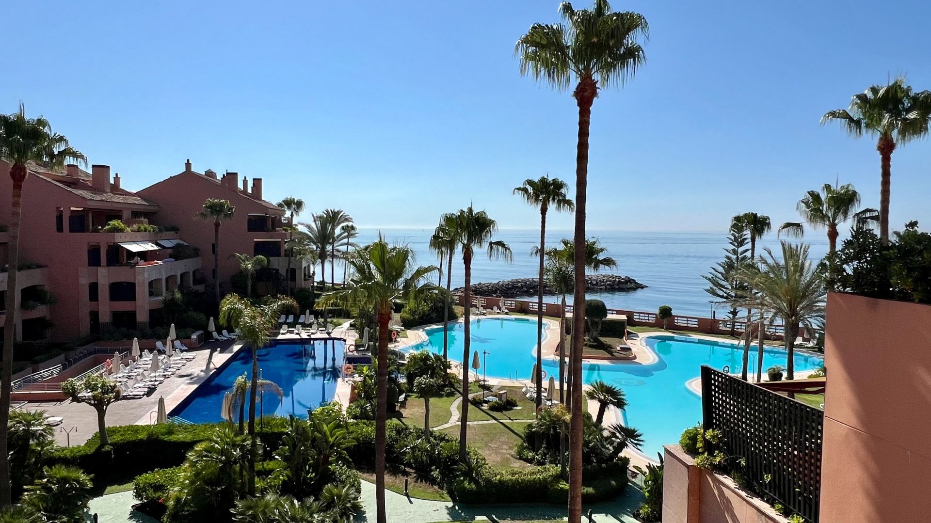 Exclusive Beachfront Duplex Penthouse in Puerto Banus Marbella